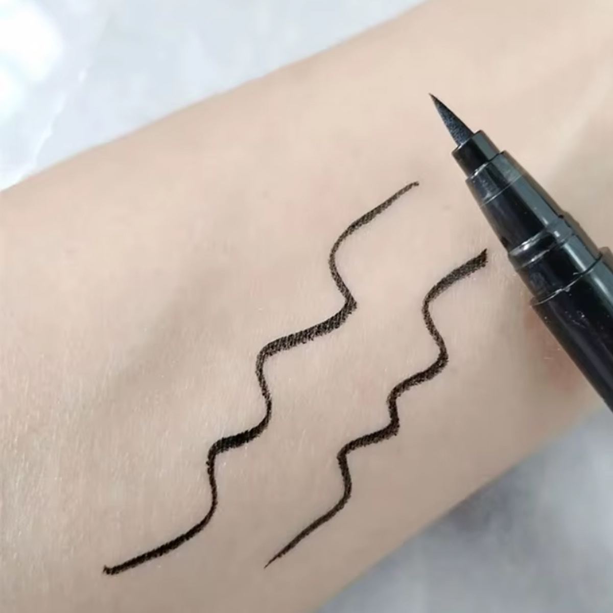 1/5 Piezas Delineador Líquido  - Waterproof Liquid Eyeliner Pen reseña y precio